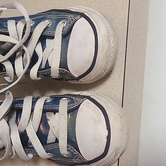 Converse size 11 sneakers - Picture 1 of 4